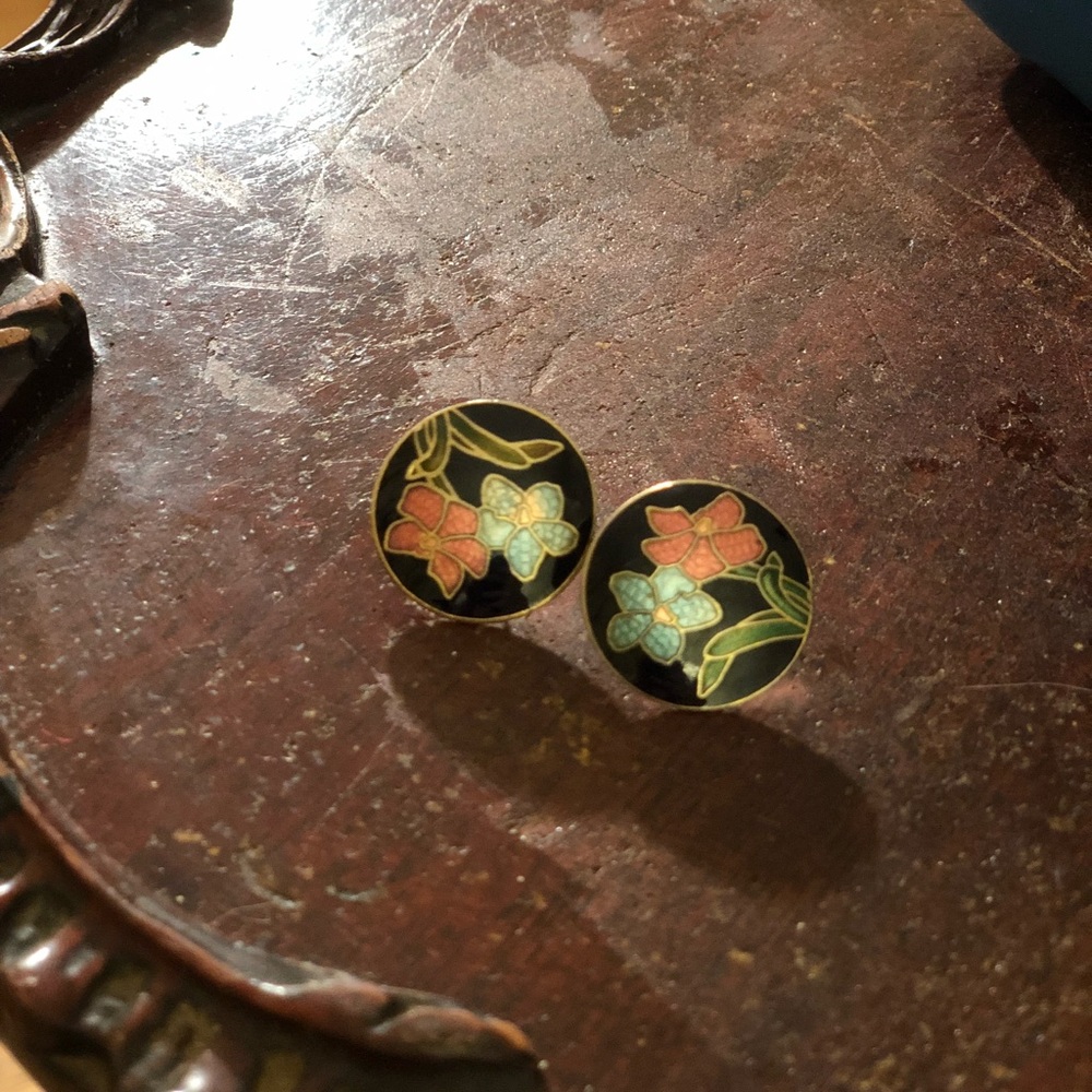 Vintage studs